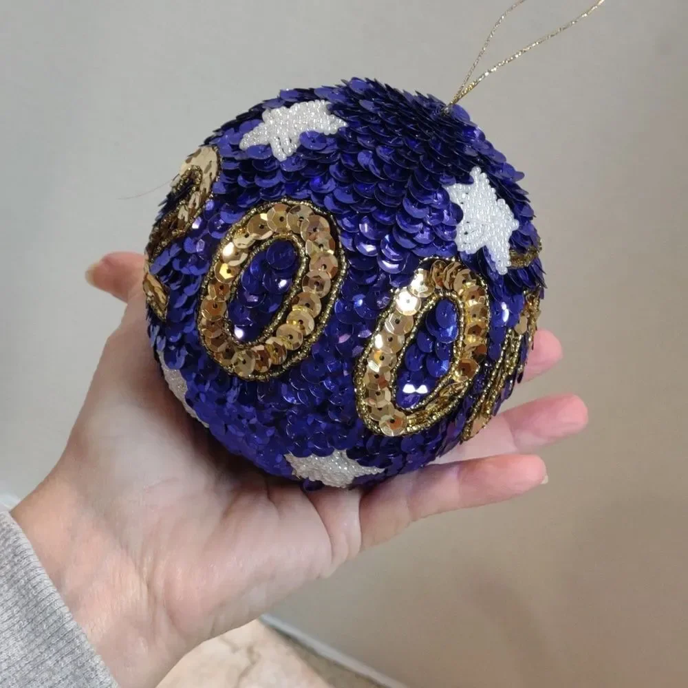 👍 Vintage Year 2000 Y2K Sequined Christmas Ornament. CH1